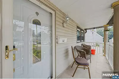 92 Blauvelt Avenue, Bergenfield, NJ 07621 - Photo 5