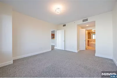 8100 River Road 917 #917, North Bergen, NJ 07047 - Photo 19