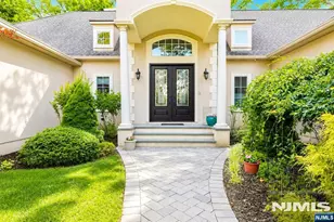 41 Wildwood Rd, Saddle River, NJ 07458 - Photo 3