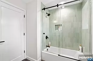 99 Baldwin Pl, Bloomfield, NJ 07003 - Photo 11