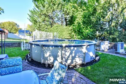 137 Manhattan Avenue, Waldwick, NJ 07463 - Photo 31