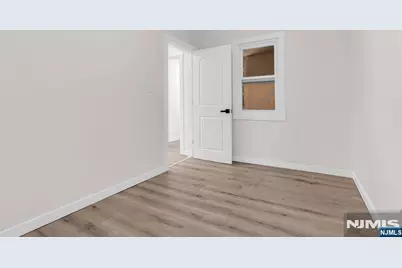 130 19th Avenue, Irvington, NJ 07111 - Photo 17