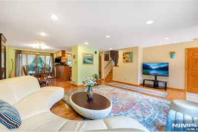 39-03 Garvey Place, Fair Lawn, NJ 07410 - Photo 9