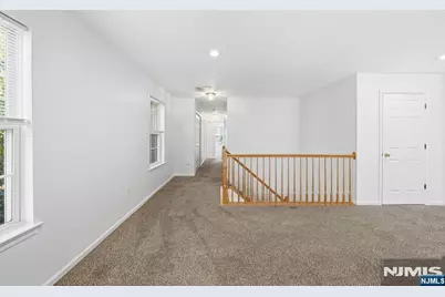 261 Riverwalk Way Q174 #Q174, Clifton, NJ 07014 - Photo 27