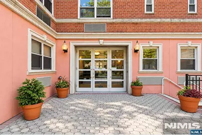 70 Munn Avenue 206 #206, East Orange, NJ 07018 - Photo 3