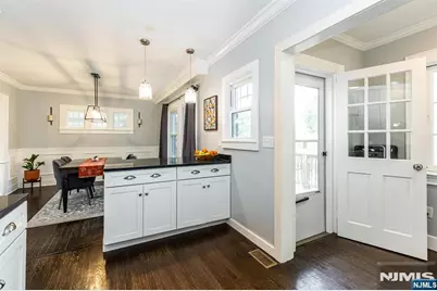 64 Chestnut Road, Verona, NJ 07044 - Photo 15