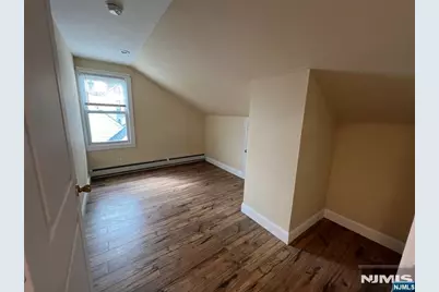 225-233 Argyle 2nd #2nd, Kearny, NJ 07032 - Photo 11