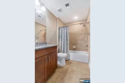 605 Cottonwood Court 605 #605, Cresskill, NJ 07626 - Photo 17