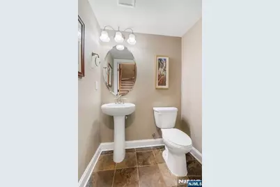 605 Cottonwood Court 605 #605, Cresskill, NJ 07626 - Photo 11