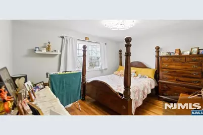 154 Orchard Street, Elmwood Park, NJ 07407 - Photo 5