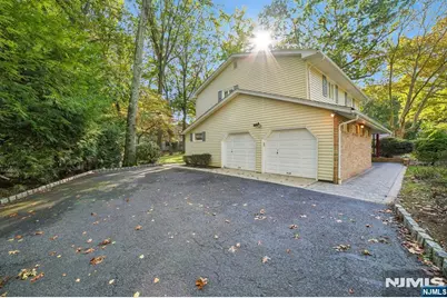 29 Gabriel Way, Washington Township, NJ 07676 - Photo 5