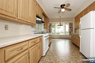 59 Linden Ave, Park Ridge, NJ 07656 - Photo 9