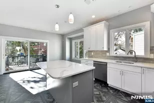 290 Tom Hunter Road B, Fort Lee, NJ 07024 - Photo 7