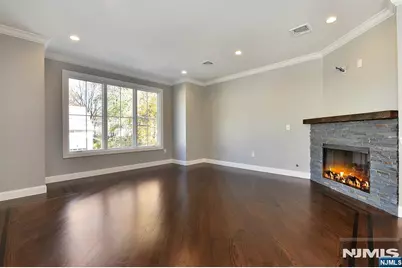 290 Tom Hunter Road B #B, Fort Lee, NJ 07024 - Photo 5