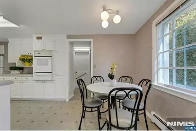 36 Old Stone Church Road, Upper Saddle River, NJ 07458 - Photo 9