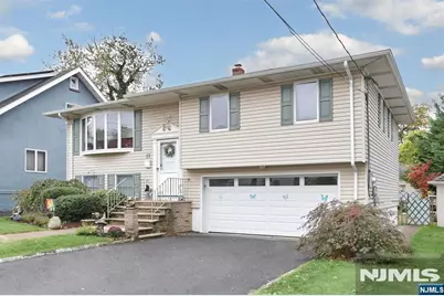 17 Marinus Street, Rochelle Park Township, NJ 07662 - Photo 3