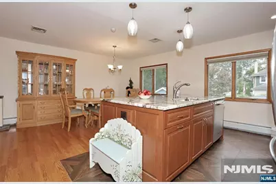 17 Marinus Street, Rochelle Park Township, NJ 07662 - Photo 11
