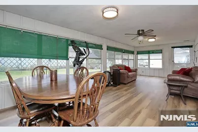 17 Marinus Street, Rochelle Park Township, NJ 07662 - Photo 31