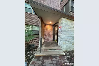420 Park Place 5C #5C, Fort Lee, NJ 07024 - Photo 3