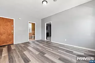 293 Ogden St, Orange, NJ 07050 - Photo 7