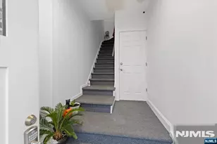 512 3rd Ave, Lyndhurst Township, NJ 07071 - Photo 3