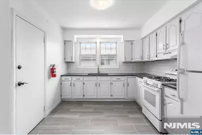 512 3rd Avenue, Lyndhurst Township, NJ 07071 - Photo 19