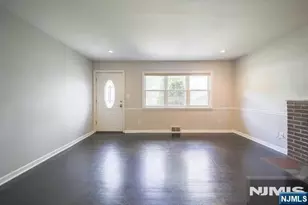 322 Hickory A, Bergenfield, NJ 07621 - Photo 3