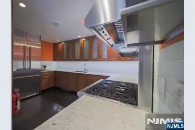 322 Hickory A #A, Bergenfield, NJ 07621 - Photo 13