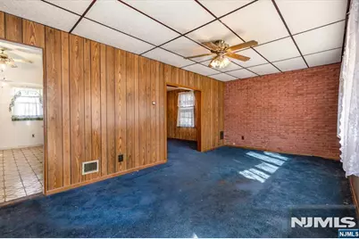 44 Garden Street, Ridgefield Park, NJ 07660 - Photo 3