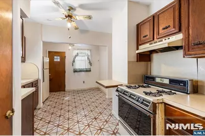 44 Garden Street, Ridgefield Park, NJ 07660 - Photo 5