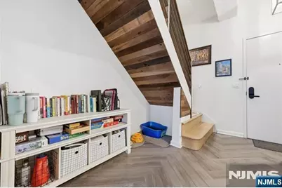 142 Charles Street 403 #403, Jersey City, NJ 07307 - Photo 9