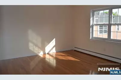 45 Maltbie Avenue 19B #19B, Midland Park, NJ 07432 - Photo 7