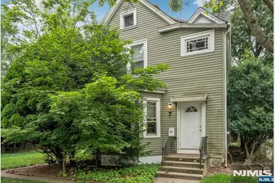 7 Hardenburgh Avenue, Demarest, NJ 07627 - Photo 5