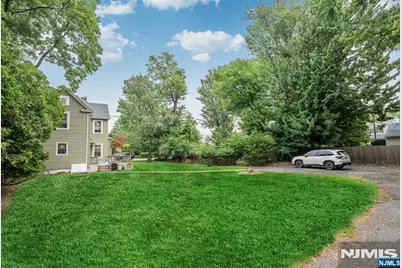 7 Hardenburgh Avenue, Demarest, NJ 07627 - Photo 1