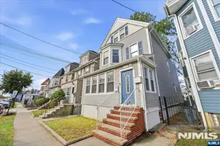 23 Cummings St, Irvington, NJ 07111 - Photo 3