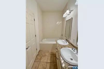 90 Park Avenue 202 #202, Park Ridge, NJ 07656 - Photo 13