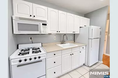 640 Franklin Avenue, Nutley, NJ 07110 - Photo 11