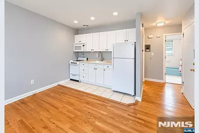 640 Franklin Avenue, Nutley, NJ 07110 - Photo 3