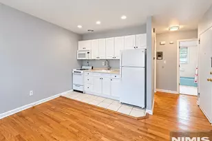 640 Franklin Ave, Nutley, NJ 07110 - Photo 3