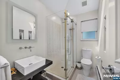 1026 Harvard Place, Fort Lee, NJ 07024 - Photo 5