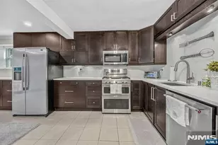1026 Harvard Pl, Fort Lee, NJ 07024 - Photo 7