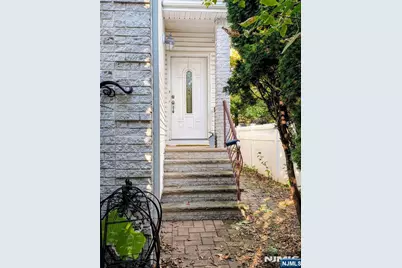 37 Park Row 2 #2, Wallington, NJ 07057 - Photo 1