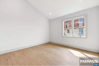119 Cedar Street, Cliffside Park, NJ 07010 - Photo 21
