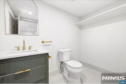 119 Cedar Street, Cliffside Park, NJ 07010 - Photo 35