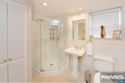 16 Park Street, South Hackensack Township, NJ 07606 - Photo 21