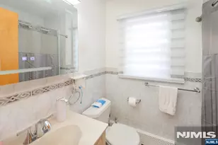 16 Park St, South Hackensack Township, NJ 07606 - Photo 37