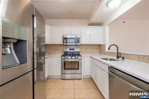 902 5th Street 406, Newark, NJ 07107 - Photo 1