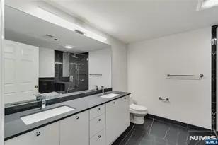 202 Adams Ct F202, Edgewater, NJ 07020 - Photo 21