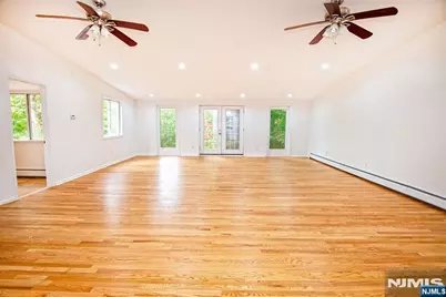 21 Hopkins Street, Hillsdale, NJ 07642 - Photo 25