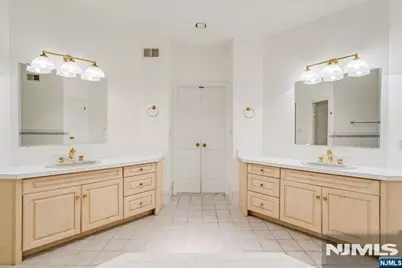 10 Kips Ridge C0010 #C0010, Verona, NJ 07044 - Photo 17